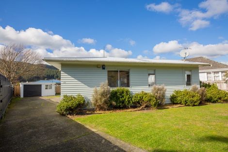 Photo of property in 40 Hamstead Street, Wainuiomata, Lower Hutt, 5014
