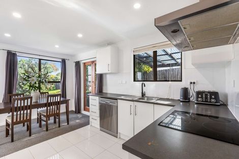 Photo of property in 80 Sunvue Road, Glen Eden, Auckland, 0602
