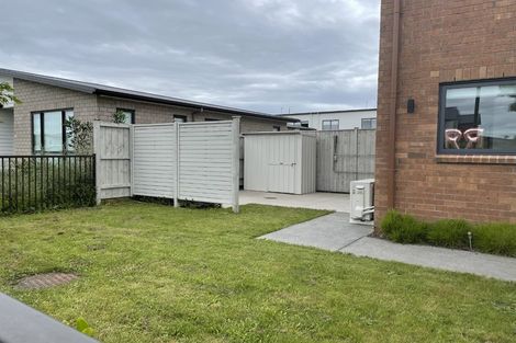 Photo of property in 39 Nganui Avenue, Takanini, 2112