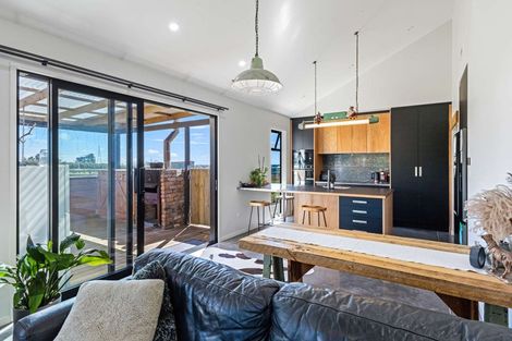 Photo of property in 58 Monmouth Road, Pembroke, Stratford, 4394