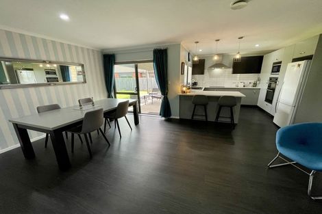 Photo of property in 30 Kestrel Avenue, Welcome Bay, Tauranga, 3112