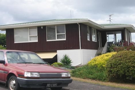 Photo of property in 11 Colin Wild Place, Glenfield, Auckland, 0629
