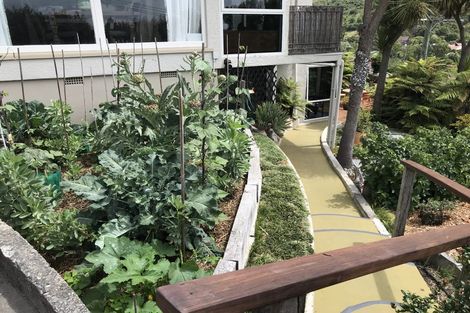 Photo of property in 8 Ocean View Terrace, Sumner, Christchurch, 8081