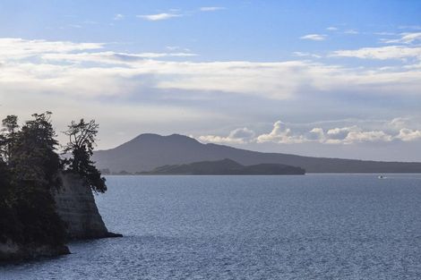 Photo of property in 4 Rangitoto View Road, Cockle Bay, Auckland, 2014