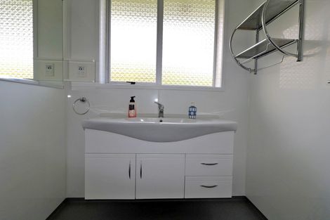 Photo of property in 26 Oberon Street, Stratford, 4332