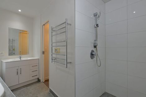 Photo of property in 85a Nevay Road, Miramar, Wellington, 6022