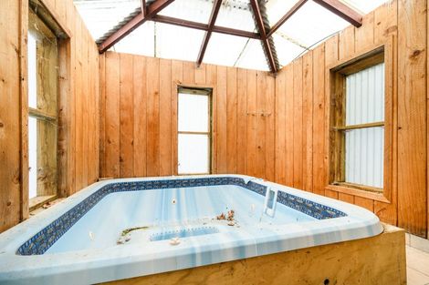 Photo of property in 83 Oroua Road, Kairanga, Palmerston North, 4475