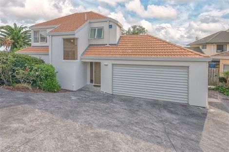 Photo of property in 2/5 Juvena Place, Clover Park, Auckland, 2019