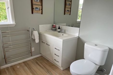 Photo of property in 7 Meadowvale Avenue, Forrest Hill, Auckland, 0620