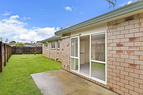 Photo of property in 18 Ranch Place, Pukekohe, 2120