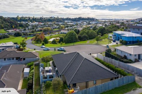 Photo of property in 172 Waterside Drive, Pyes Pa, Tauranga, 3112