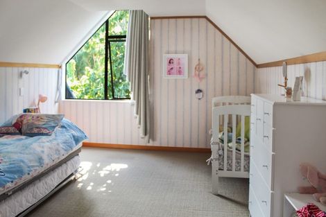 Photo of property in 2 Montgomery Terrace, Hokowhitu, Palmerston North, 4410