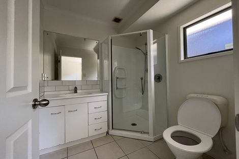 Photo of property in 87b Triangle Road, Massey, Auckland, 0614