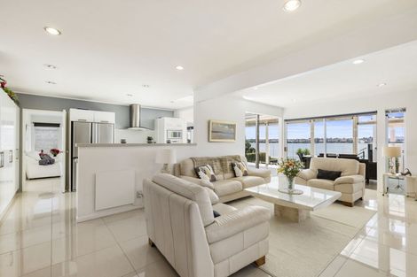 Photo of property in 100 Bramley Drive, Farm Cove, Auckland, 2012