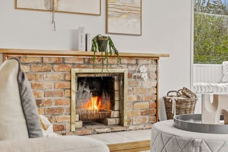 Photo of property in 27 Hebron Road, Waiake, Auckland, 0630