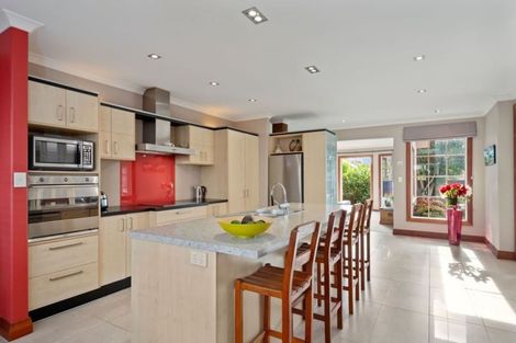 Photo of property in 1 Piha Close, Papamoa Beach, Papamoa, 3118