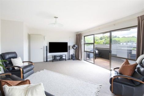 Photo of property in 34 Anderson Road, Taradale, Napier, 4112