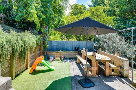 Photo of property in 15a Colenso Avenue, Hospital Hill, Napier, 4110