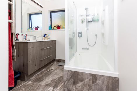 Photo of property in 9 Isabella Drive, Pukekohe, 2120