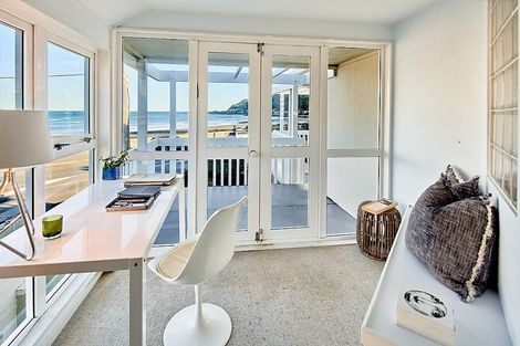 Photo of property in 110 Lyall Parade, Lyall Bay, Wellington, 6022