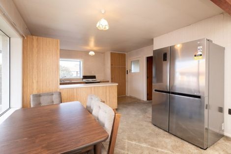 Photo of property in 406 Main North Road, Redwood, Christchurch, 8051