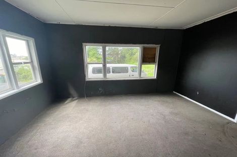 Photo of property in 305 Don Buck Road, Massey, Auckland, 0614