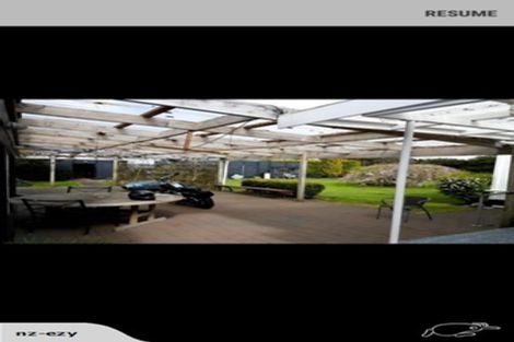 Photo of property in 295 Glover Road, Hawera, 4675