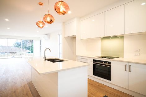 Photo of property in 6/10 Tirimoana Road, Te Atatu South, Auckland, 0602