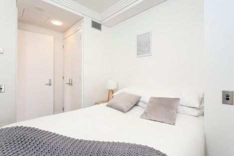 Photo of property in The Metropolis Apartments, 2614/1 Courthouse Lane, Auckland Central, Auckland, 1010