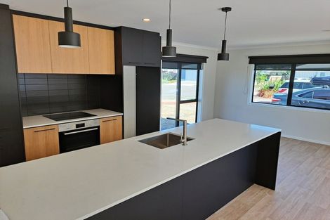 Photo of property in 8 Mckerrow Place, Featherston, 5710