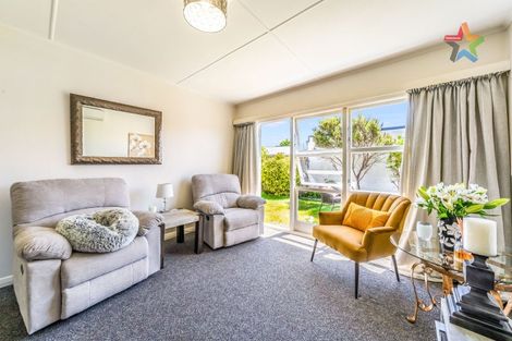 Photo of property in 1/1079 High Street, Taita, Lower Hutt, 5011