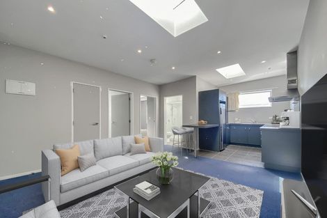 Photo of property in 2/35 Home Street, Mount Victoria, Wellington, 6011