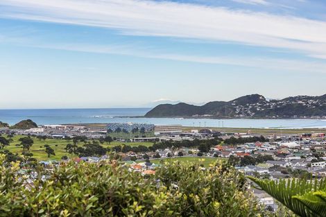 Photo of property in 157 Townsend Road, Miramar, Wellington, 6022