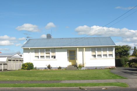 Photo of property in 30 Upjohn Street, Brooklands, New Plymouth, 4310