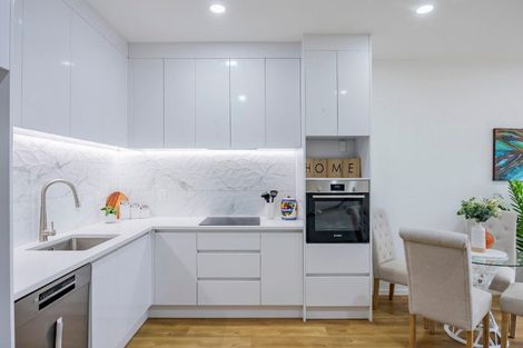 Photo of property in 57b Rathgar Road, Henderson, Auckland, 0610