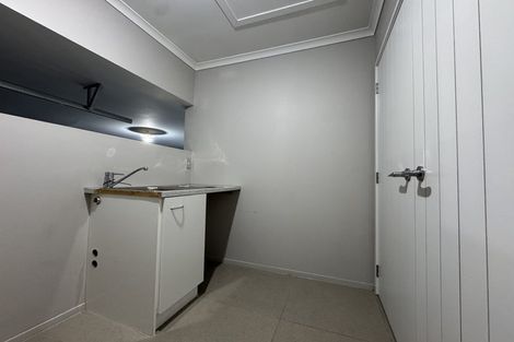 Photo of property in 17 Denham Court, Flagstaff, Hamilton, 3210