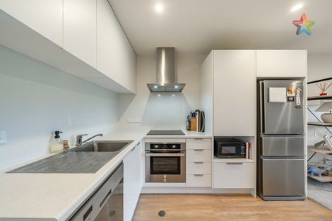 Photo of property in 4 Harena Way, Moera, Lower Hutt, 5010