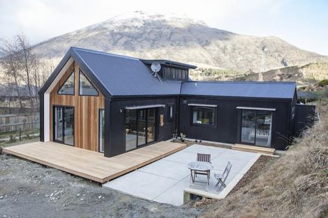 Photo of property in 16 Walter Place, Kirwee, Darfield, 7571