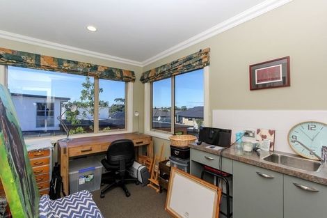 Photo of property in 14 Parkvue Drive, Bell Block, New Plymouth, 4312