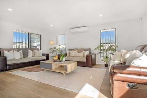 Photo of property in 8 Evan Tasman Lane, Waiuku, 2123