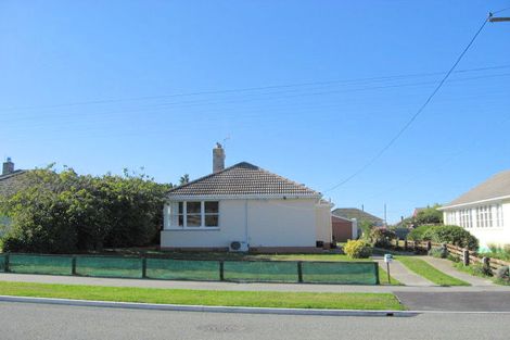 Photo of property in 14 Harlech Street, Oamaru North, Oamaru, 9400