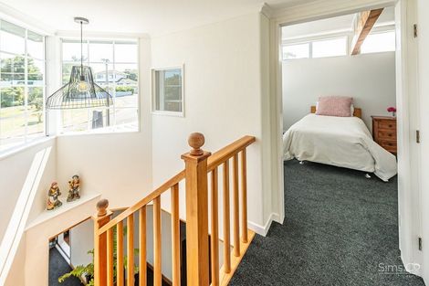 Photo of property in 7 Tower Crescent, Durie Hill, Whanganui, 4500