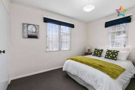 Photo of property in 32 Naenae Road, Naenae, Lower Hutt, 5011