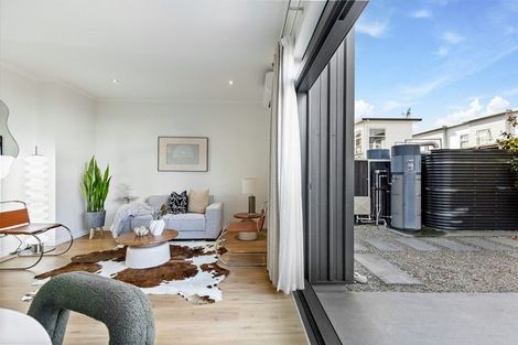 Photo of property in 33 Wallace Road, Hobsonville, Auckland, 0616