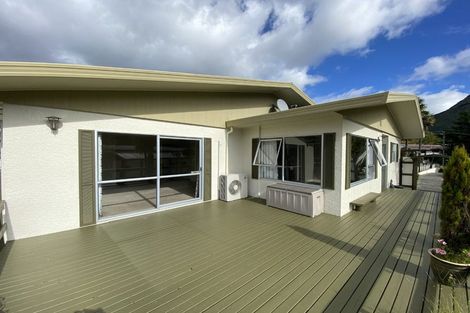 Photo of property in 12 Dorset Street, Picton, 7220