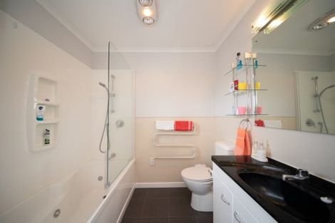 Photo of property in 7 Ruapehu Drive, Fitzherbert, Palmerston North, 4410