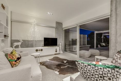 Photo of property in 39 Taumata Road, Omaha, 0986