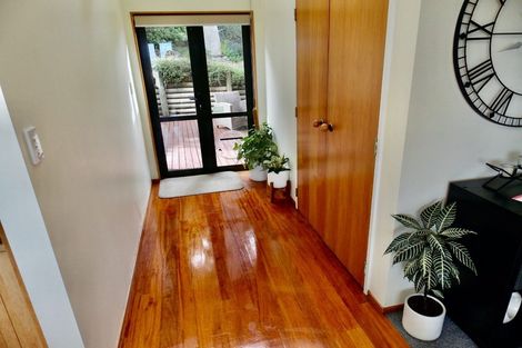 Photo of property in 8 Kauri Lane, Red Hill, Papakura, 2110