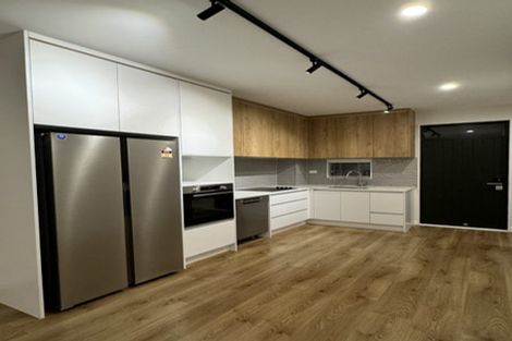 Photo of property in 20 Heketara Way, Massey, Auckland, 0614