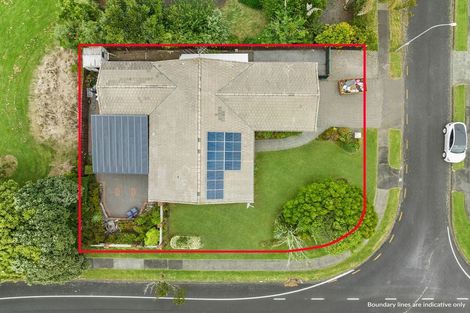 Photo of property in 2 Mirabell Place, Golflands, Auckland, 2013